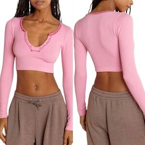 Urban Outfitters Go For Gold Seamless Cropped Top